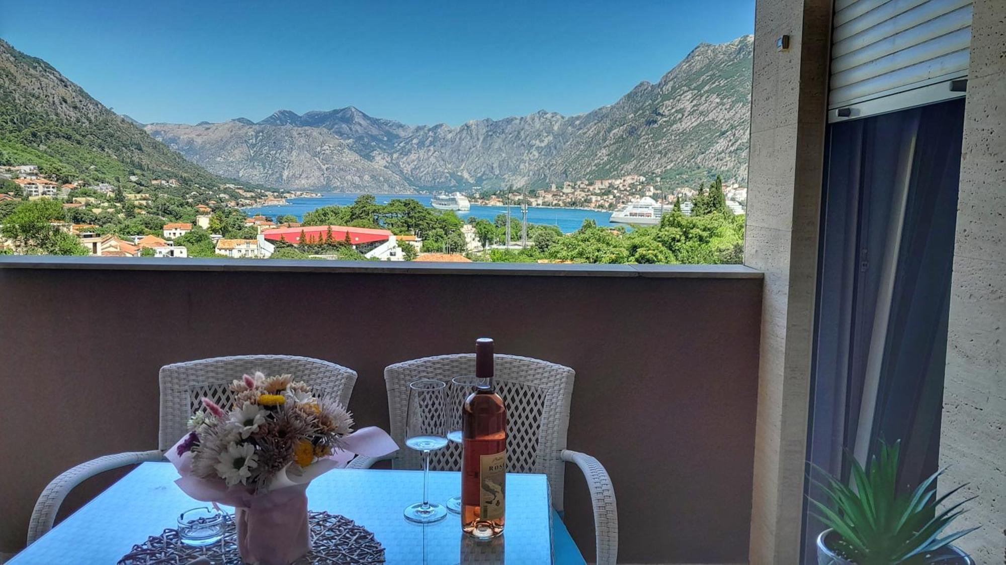 Sea View Apartment In Kotor ! Apartment Popica Exterior foto